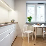 Q19 Rynek Apartman
